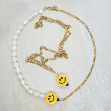 Lade das Bild in den Galerie-Viewer, SMILEY FIGARO CHOKER
